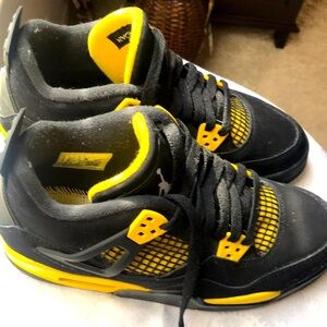 Jordan #4 Thunder